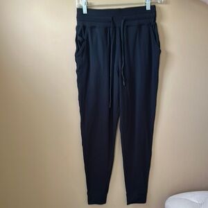 American Eagle Black Jogger Pants